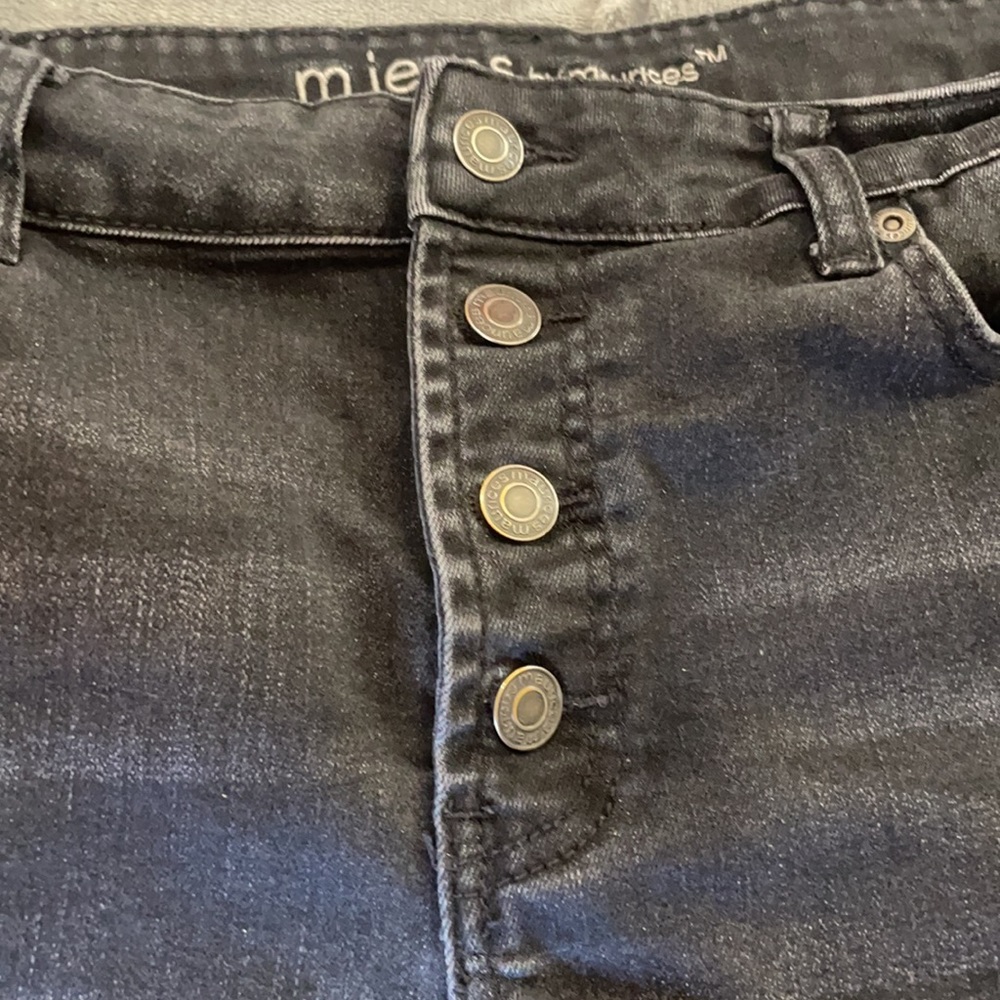 Black High Rise Shorts - Picture 2 of 5